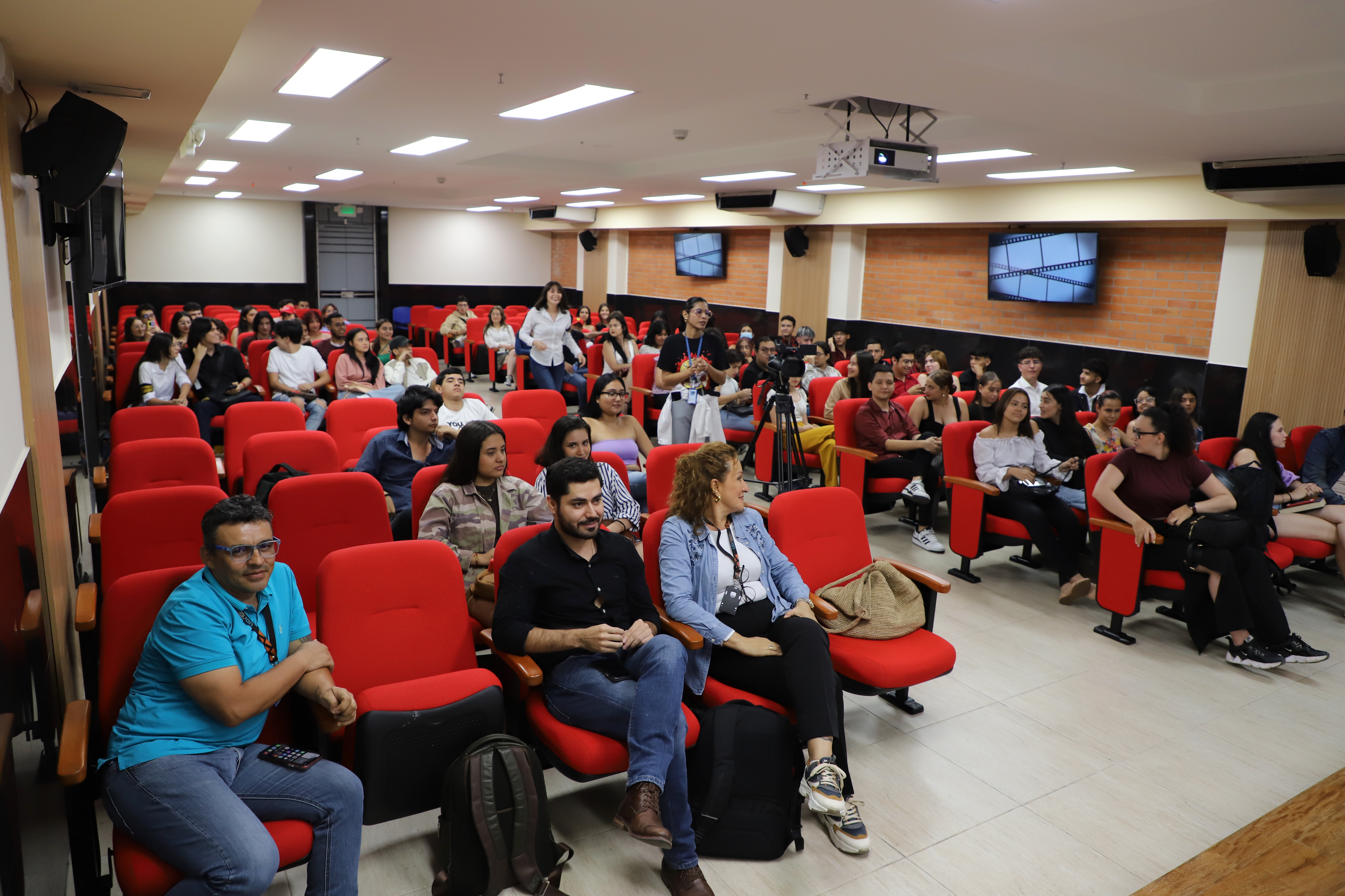 Asistentes a la primera edición de los Premios Ágora Multimedia